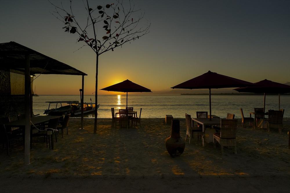 Gili Meno Mojo Beach Resort Екстериор снимка