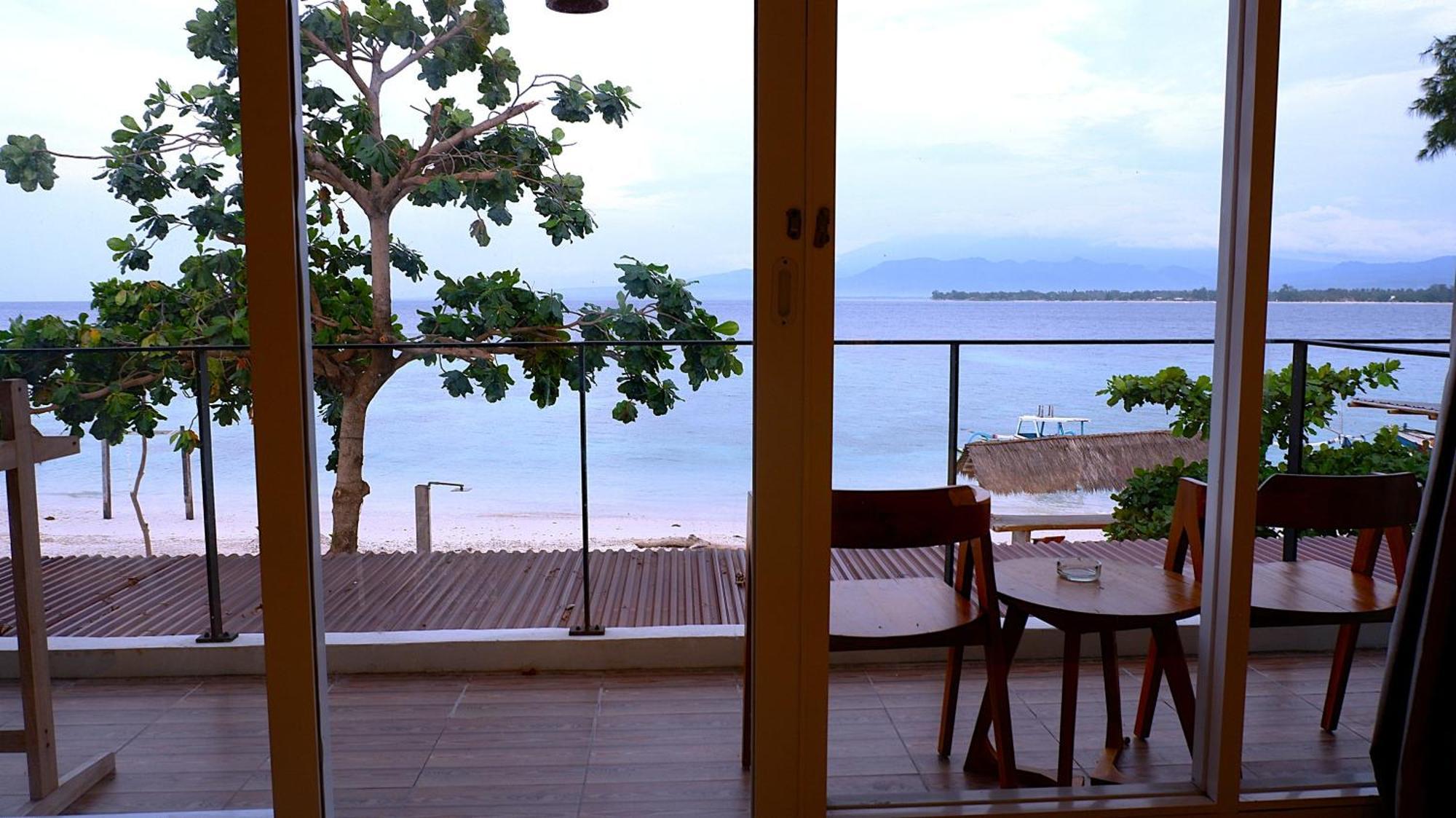 Gili Meno Mojo Beach Resort Екстериор снимка