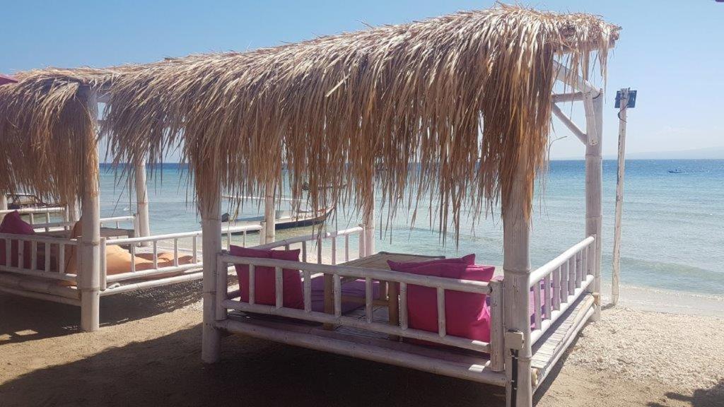 Gili Meno Mojo Beach Resort Екстериор снимка
